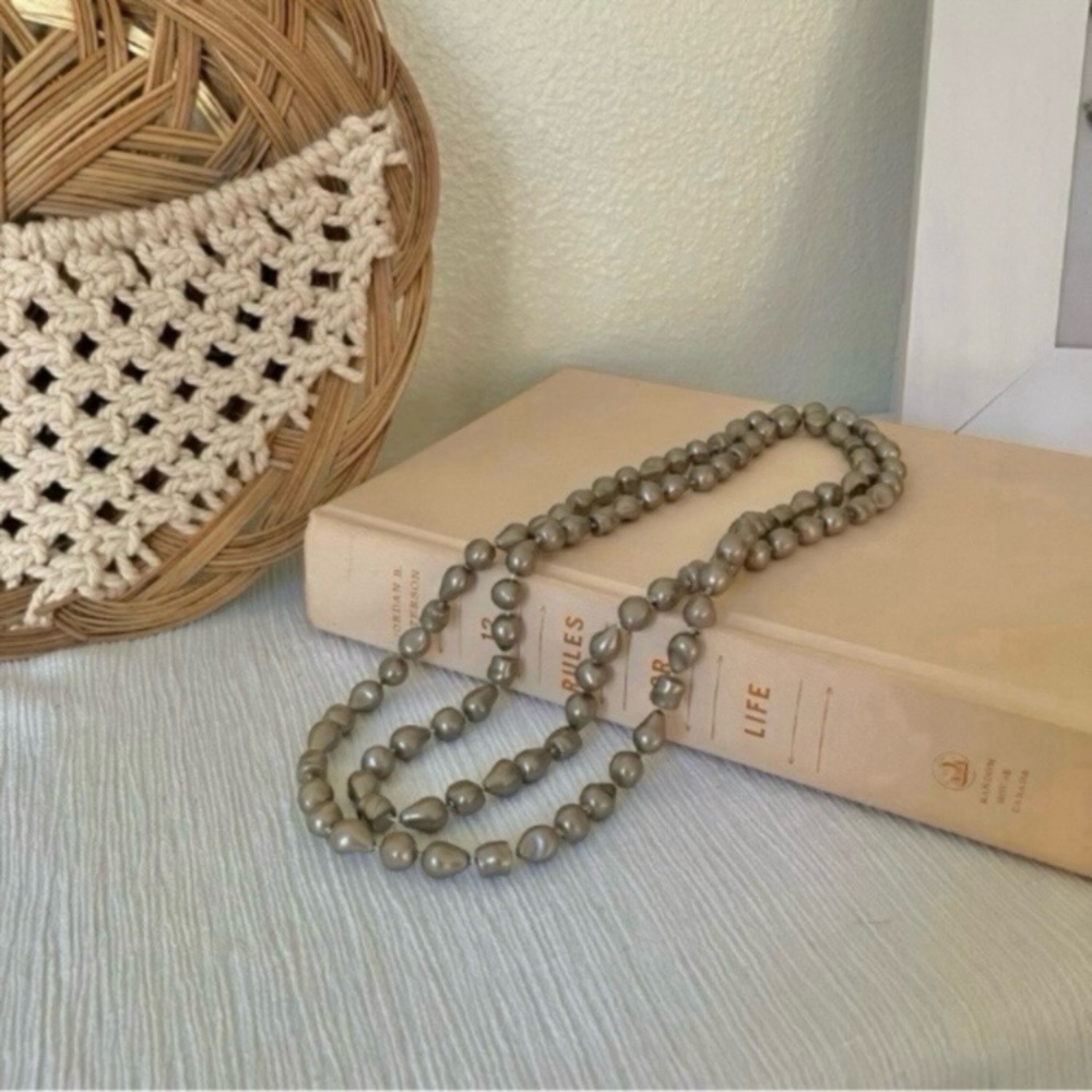 Grey Freshwater Pearl Necklace Vintage “Mystique” Elegant Classic Style Minimal